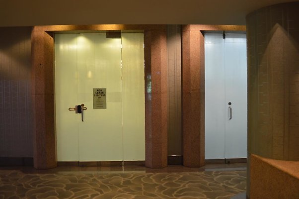 Load In and Suite 122